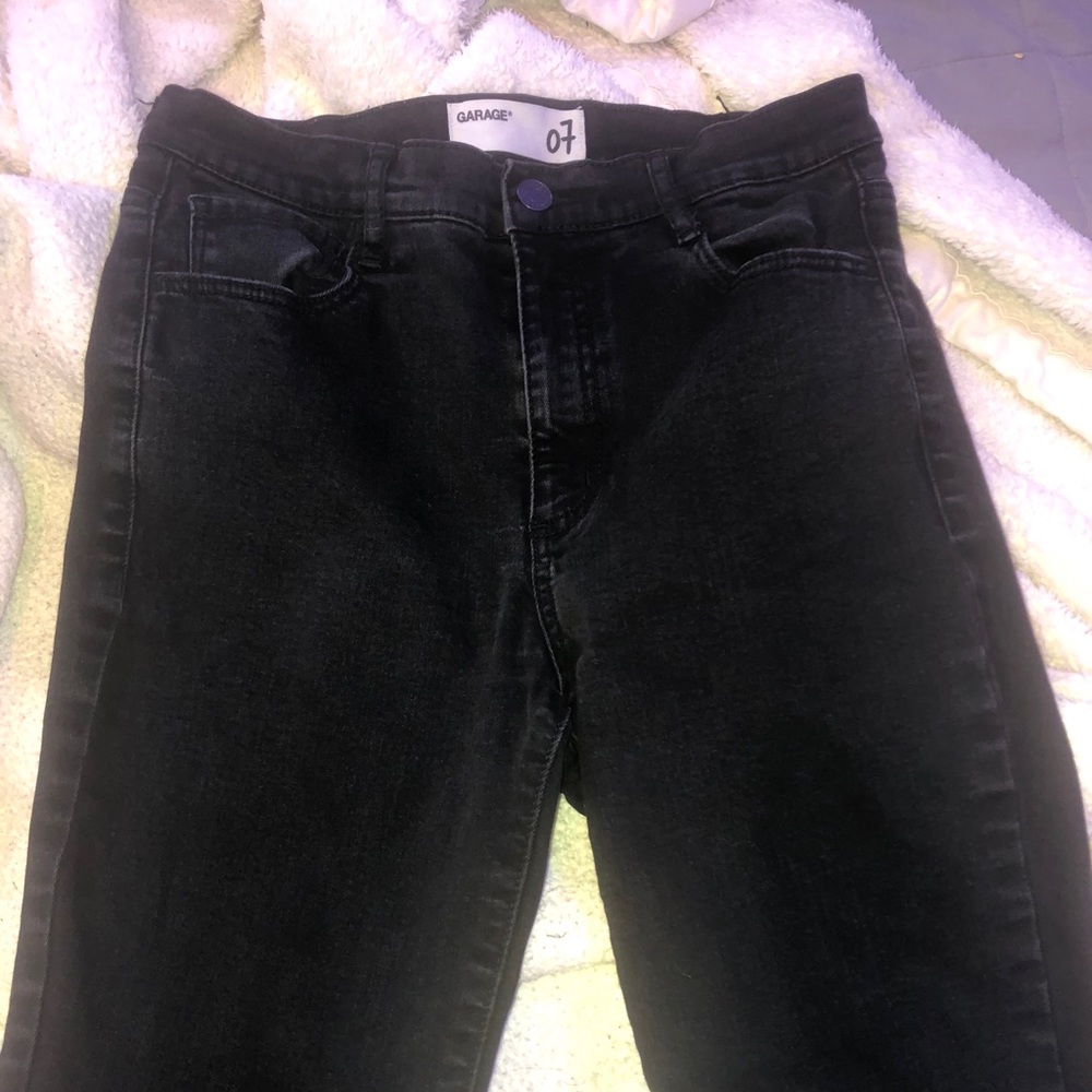 black skinny jeans
